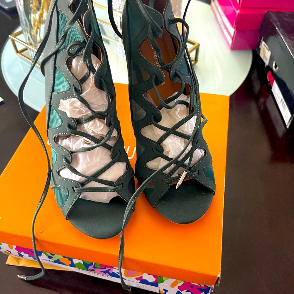 Brand new shoe republic